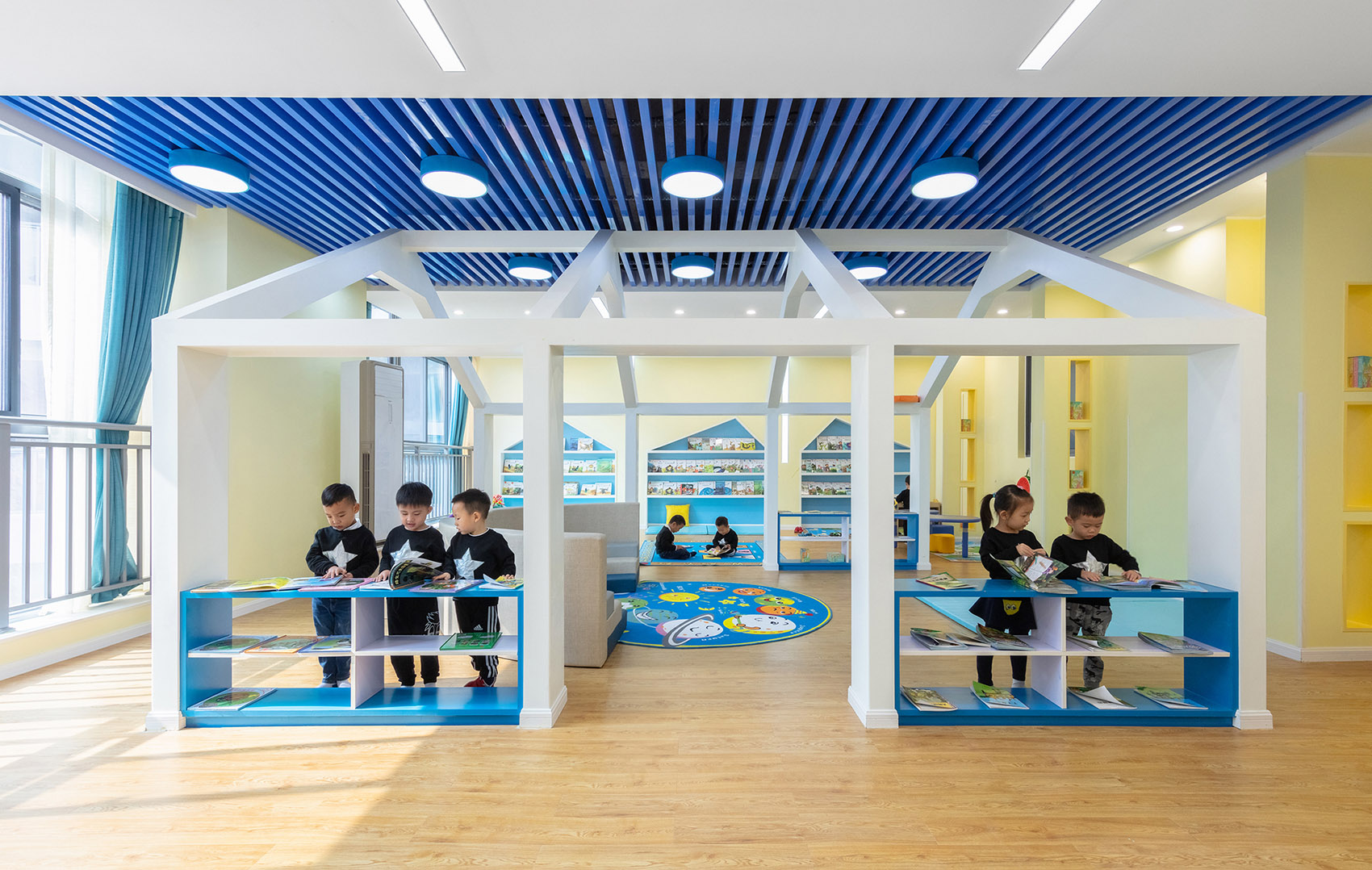 019-yy-terrace-school-ningbo-idea-kids-international-kindergarten-china-by-archgrid.jpg