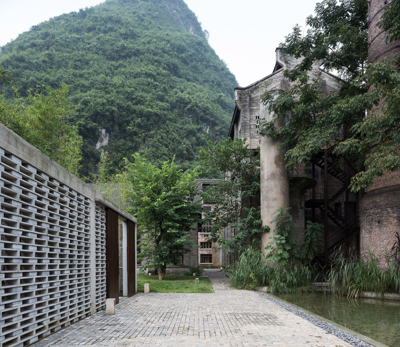 024-Alila-Yangshuo-China-by-Vector-Architects.jpg