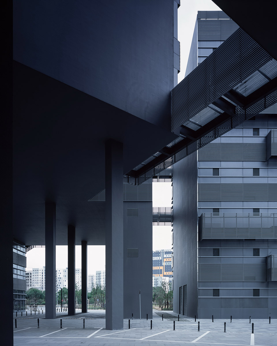 013-ZhangJiang-IC-Harbor-Phase-I-by-Atelier-Archmixing-Atelier-Liu-Yuyang-Architects.jpg