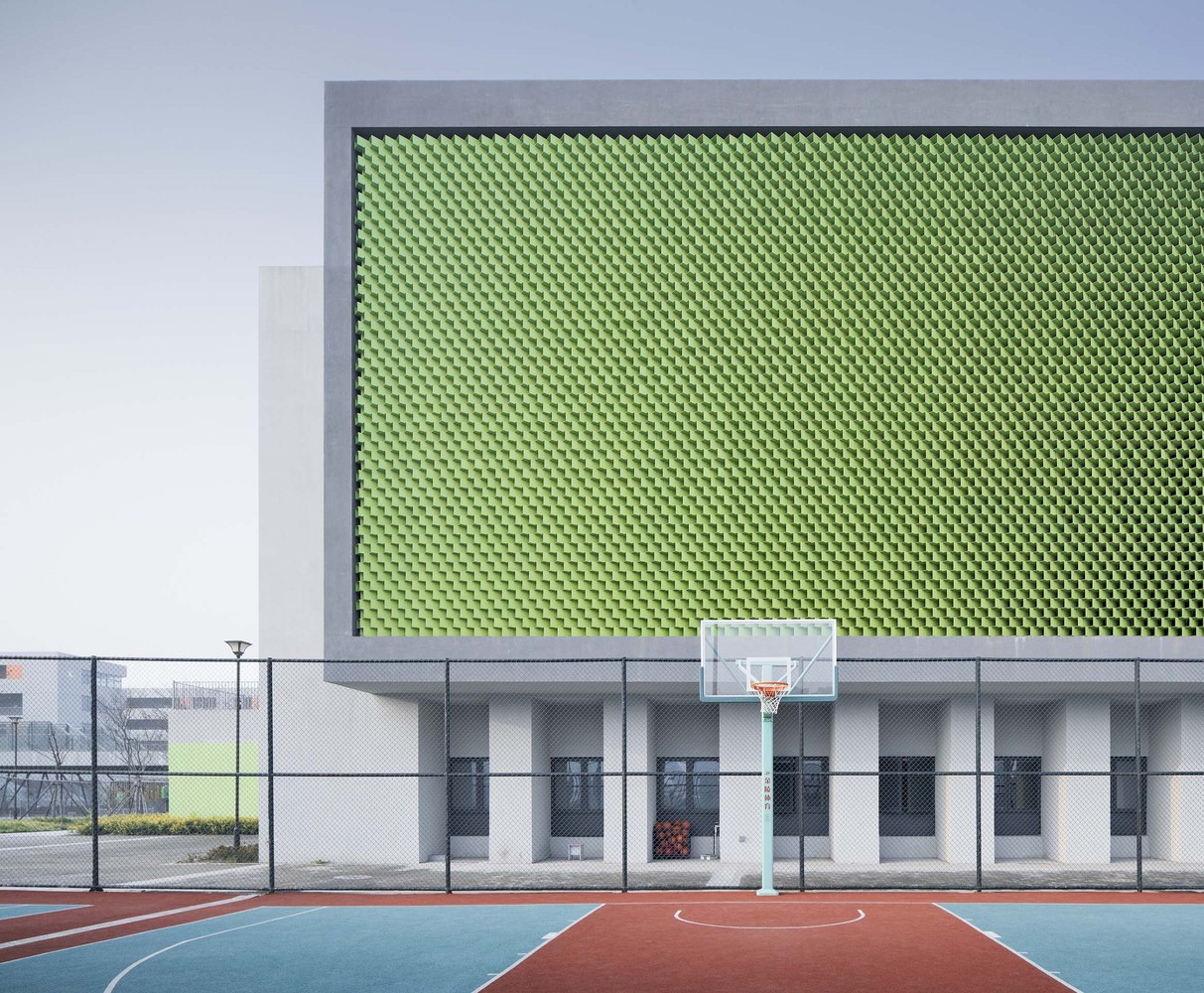 图14_篮球场与体育馆.jpg