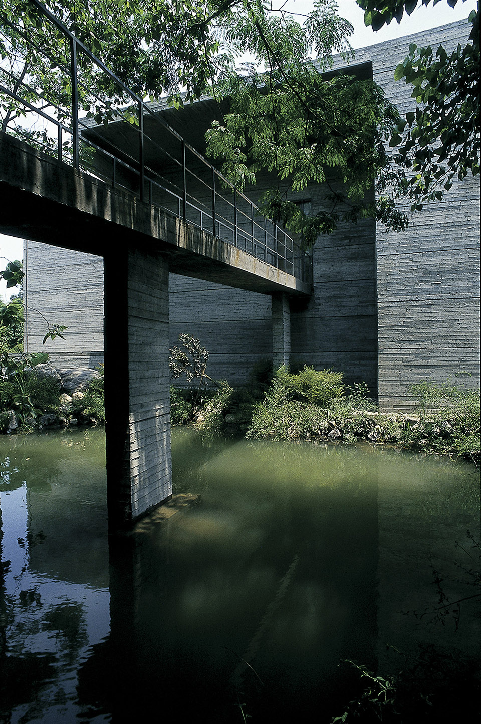 004-luyeyuan-stone-sculpture-art-museum-china-by-jiakun-architects.jpg