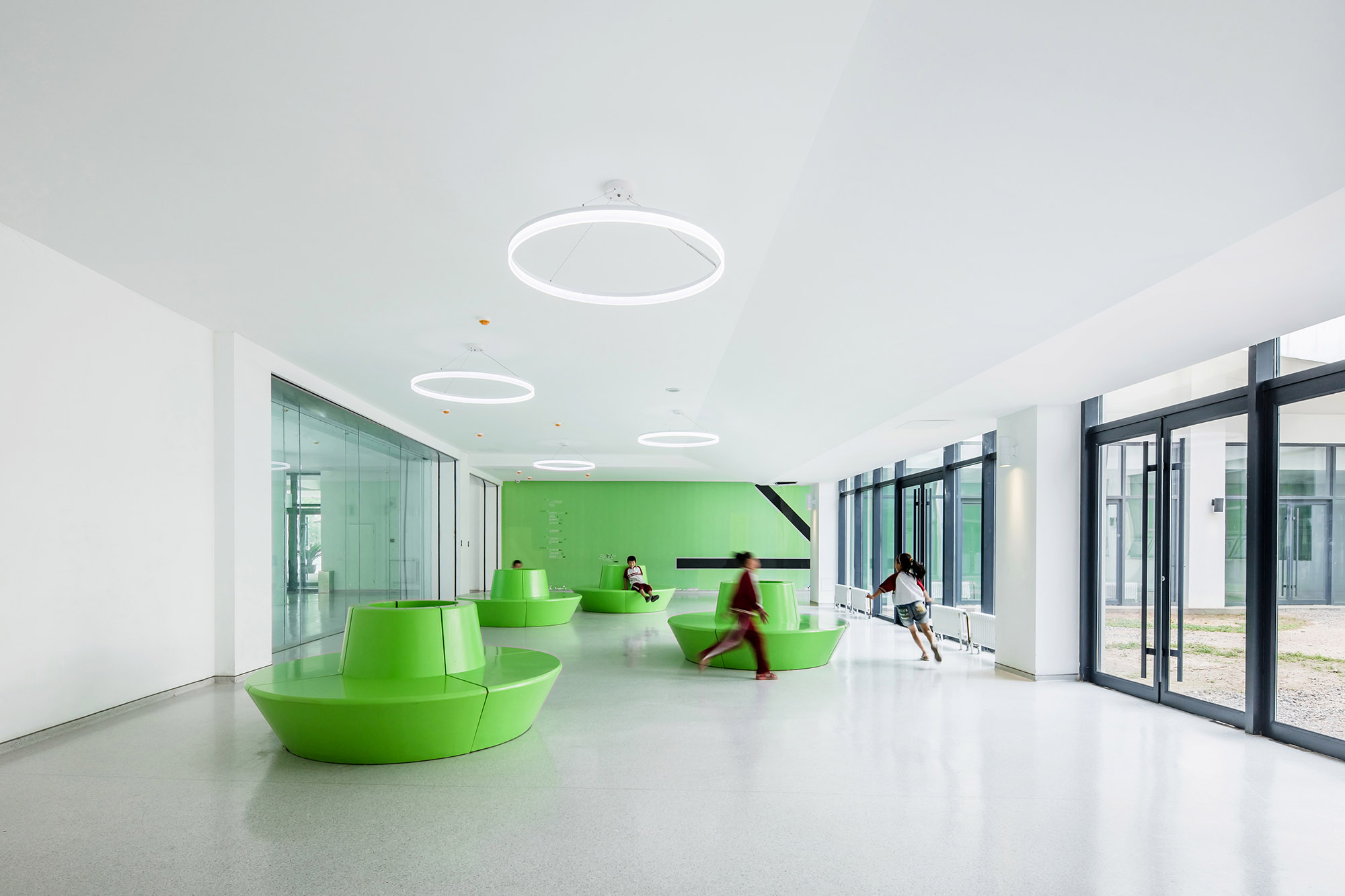 23-primary-school-lobby-120-Division-School.jpg