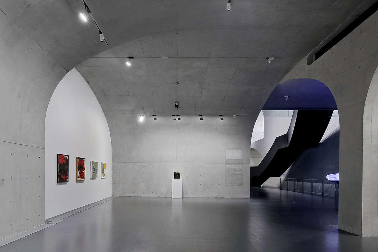 contemporary_art_gallery_1st_floor_05.jpg