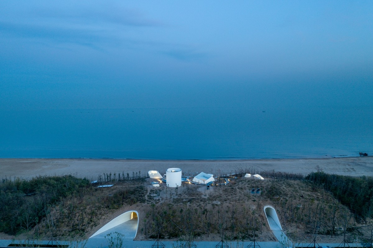 015-ucca-dune-art-museum-qinhuangdao-china-by-open.jpg