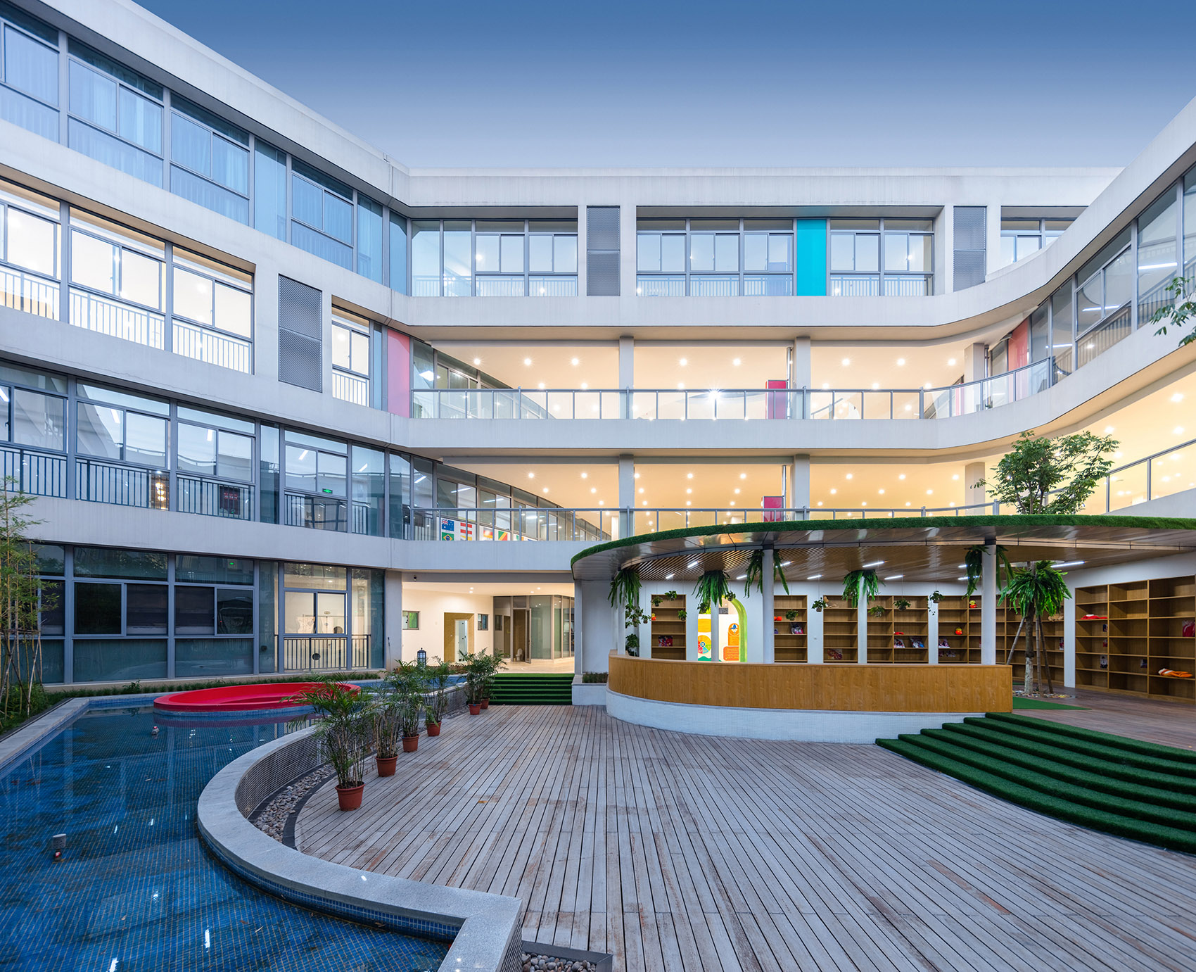 011-yy-terrace-school-ningbo-idea-kids-international-kindergarten-china-by-archgrid.jpg