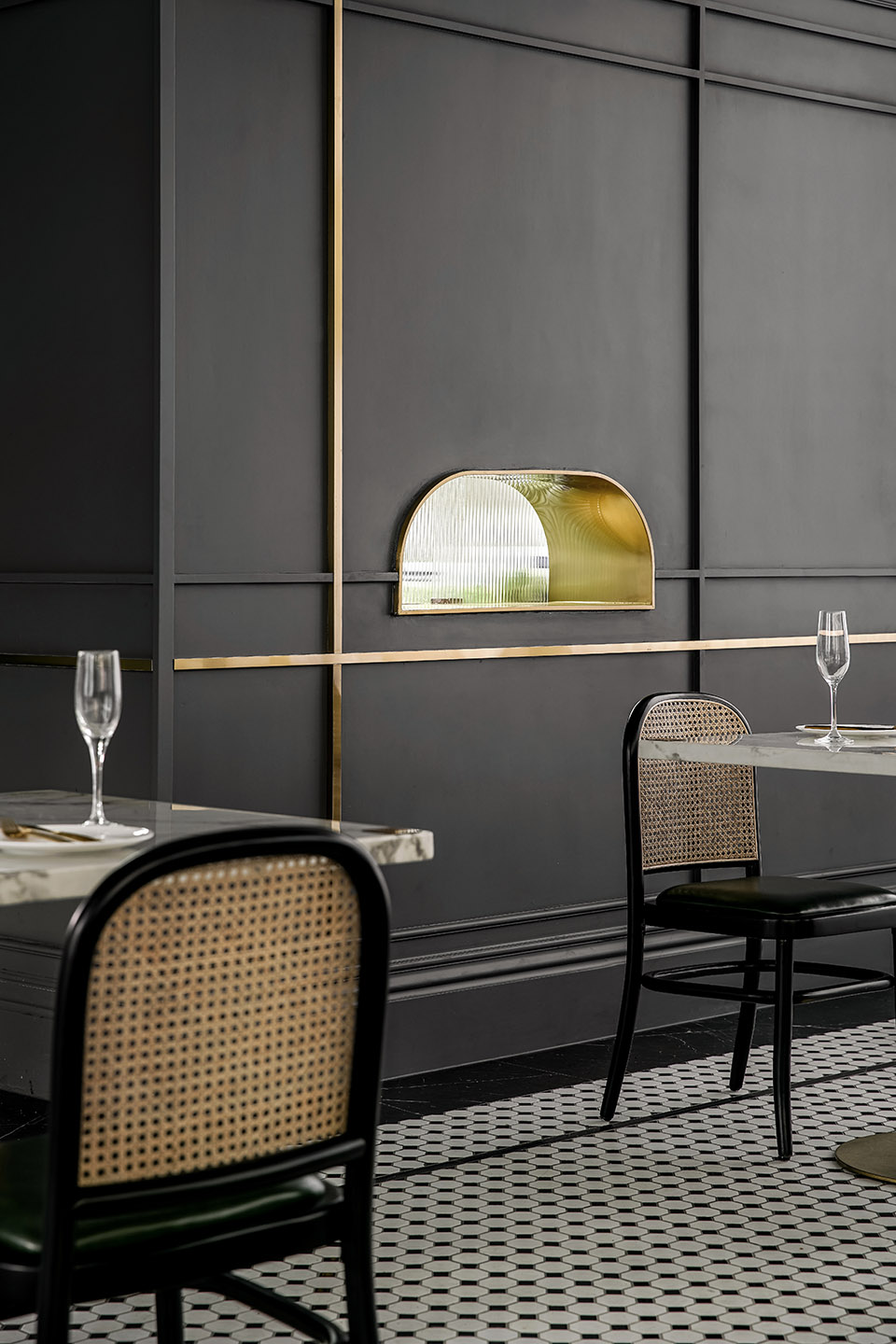 17-hillside-restaurant-by-geemo-studio.jpg
