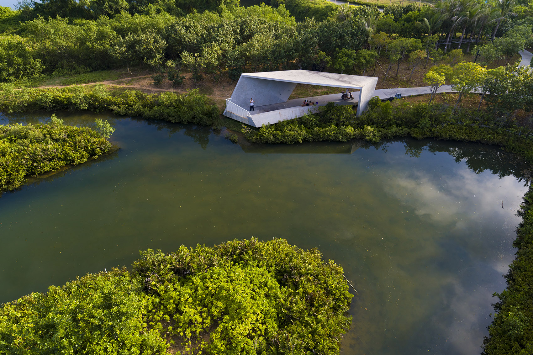 017-sanya-mangrove-park-china-by-turenscape.jpg