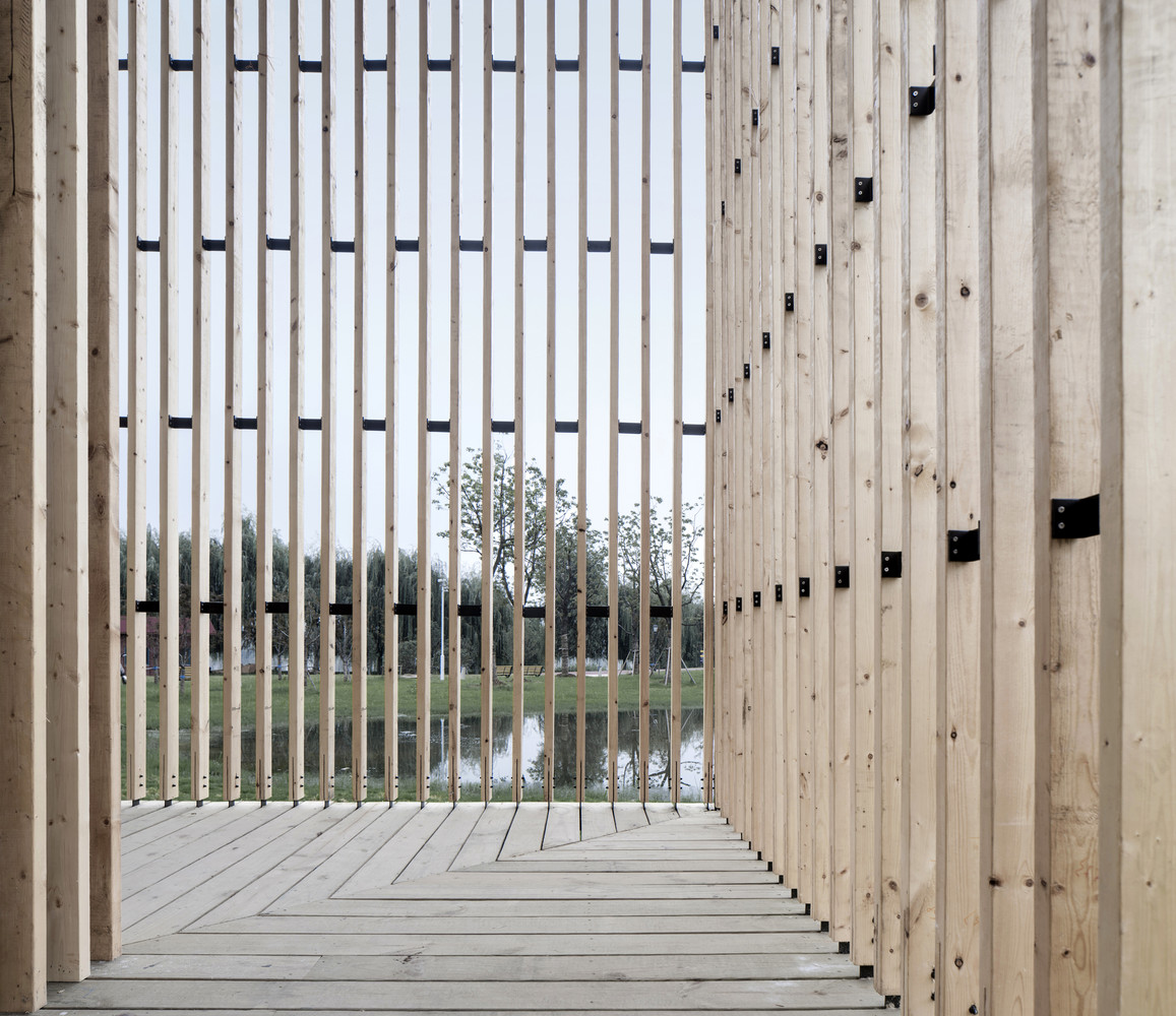 07_wood_shutter_detail.jpg