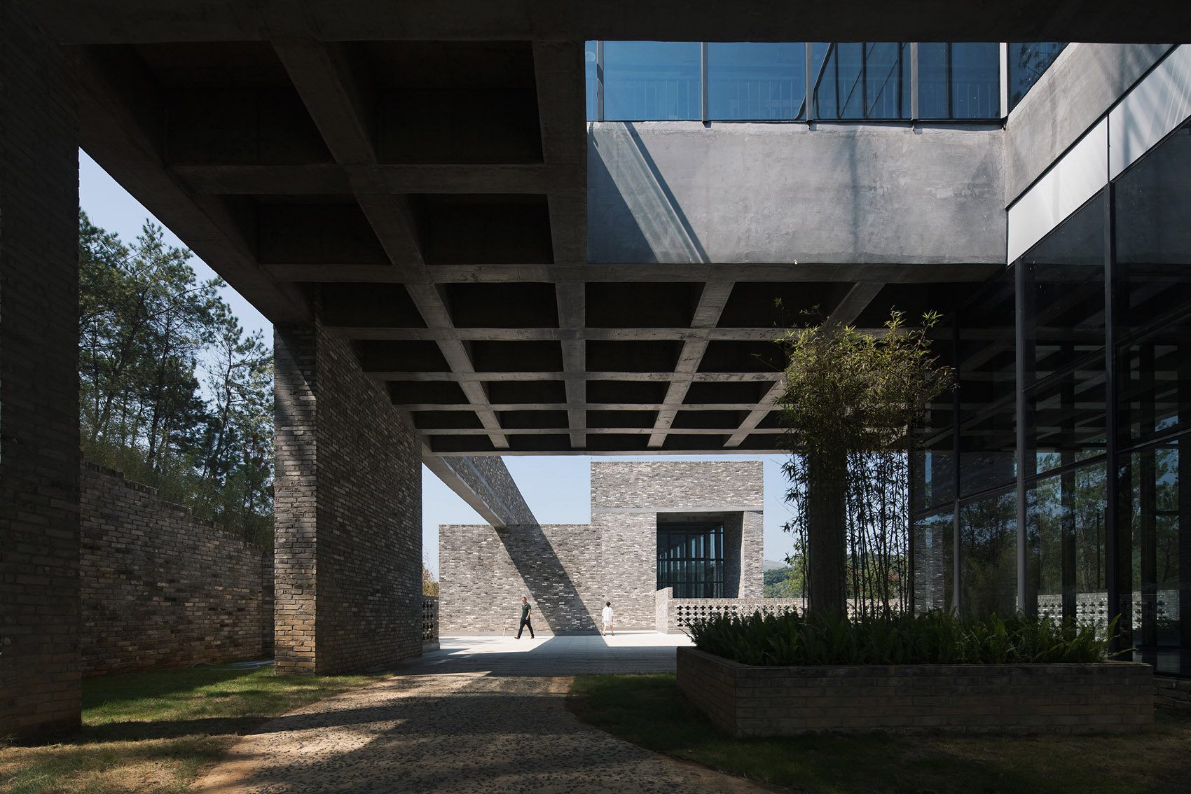 009-riverside-academy-epigraphy-museum-china-by-tanghua-architectassociates.jpg