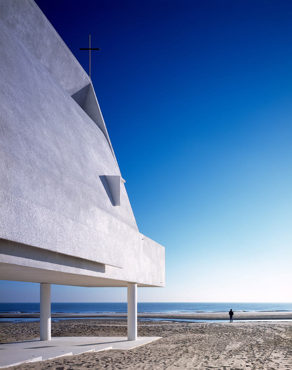019-seashore-chapel-china-by-vector-architects.jpg