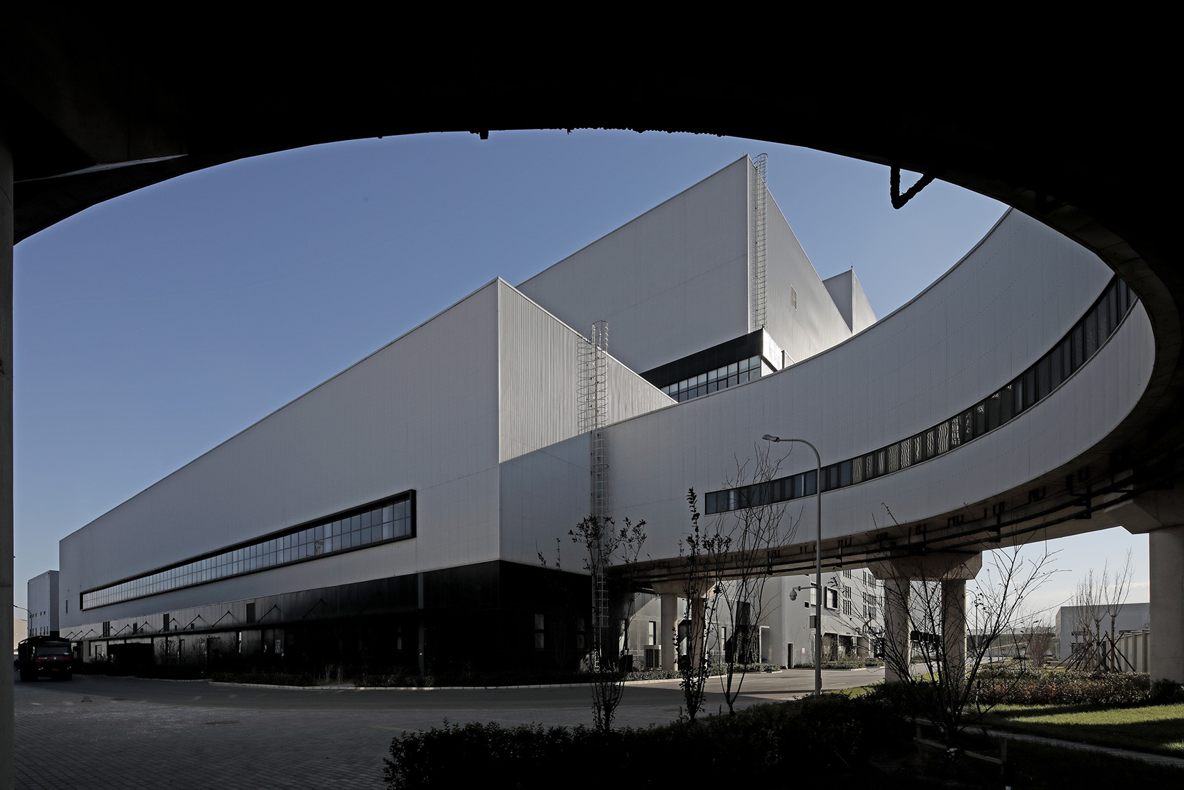 017-incineration-center-of-domestic-waste-comprehensive-treatment-plant-at-chaoy.jpg