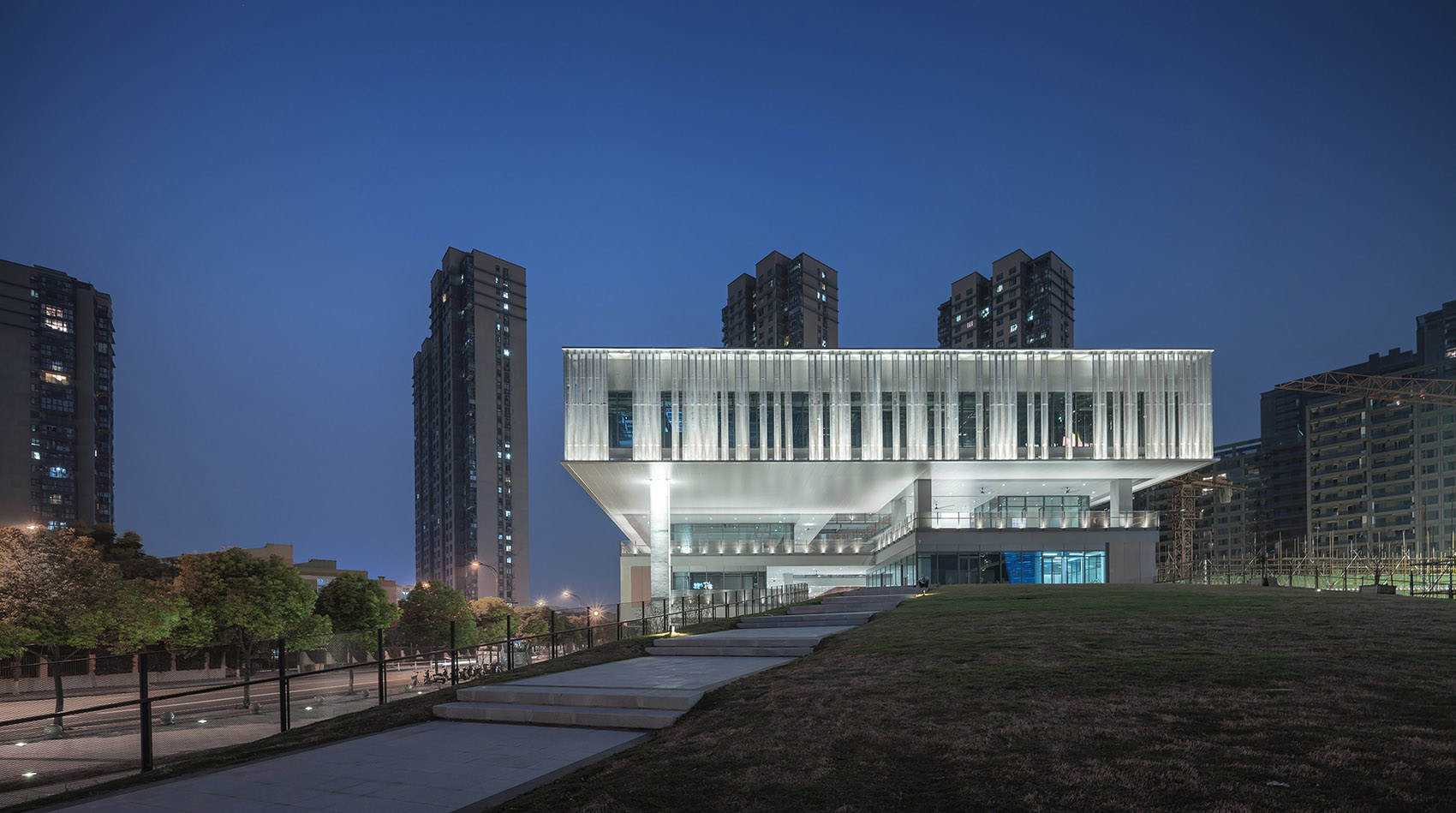 119-the-hangzhou-canal-culture-art-centre-china-by-benoy.jpg