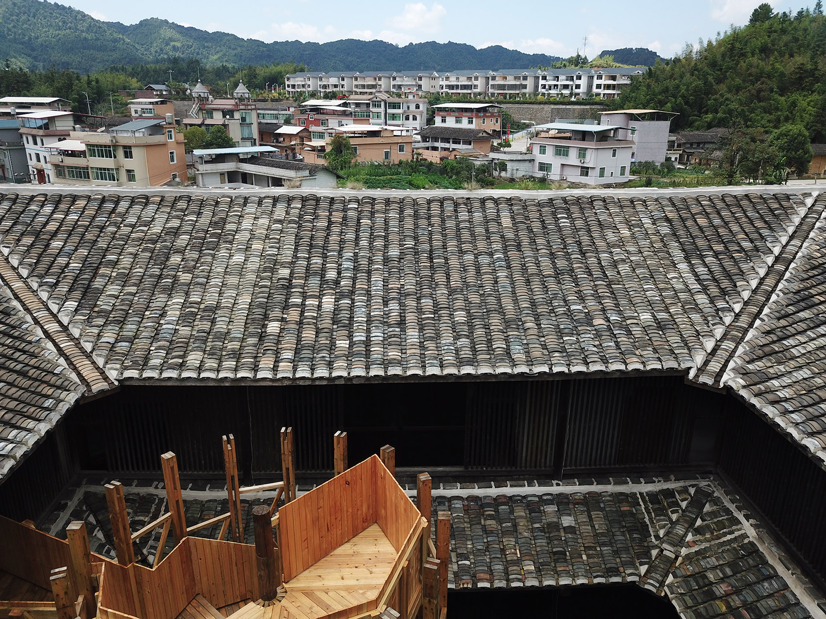 20-tulou-renovation-china-by-rural-urban-framework.jpg