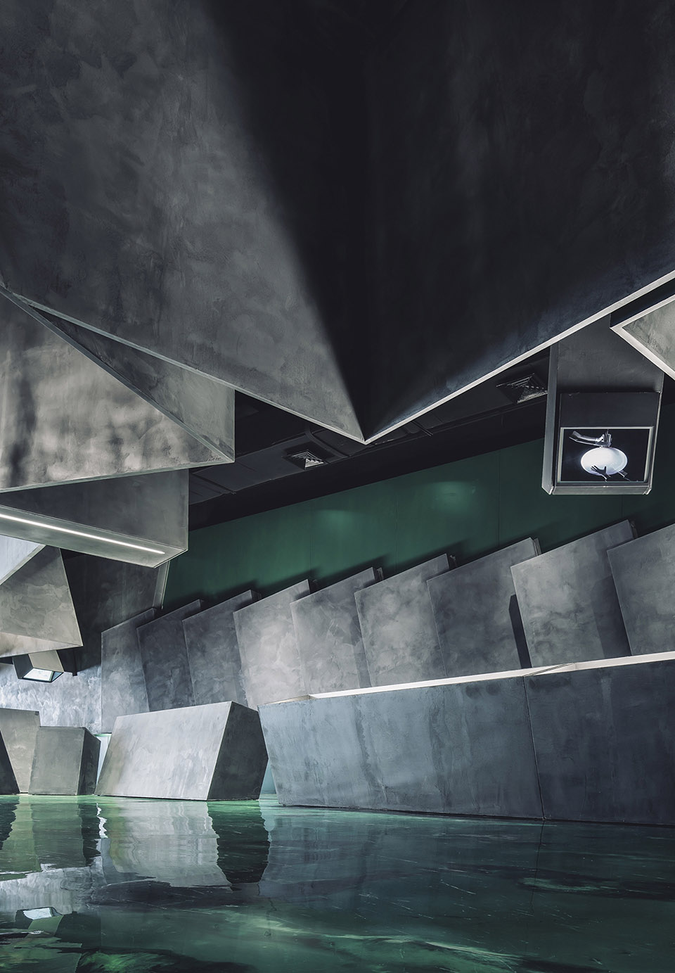 031-zhongshan-lupard-lighting-flagship-store-china-by-cun-design.jpg
