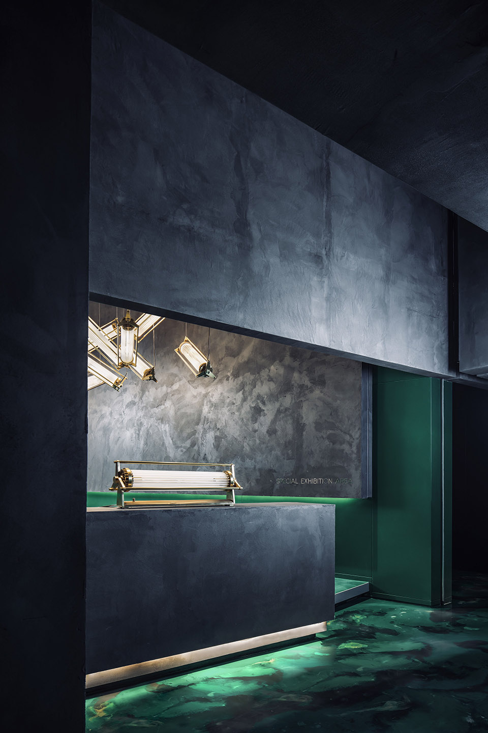 034-zhongshan-lupard-lighting-flagship-store-china-by-cun-design.jpg